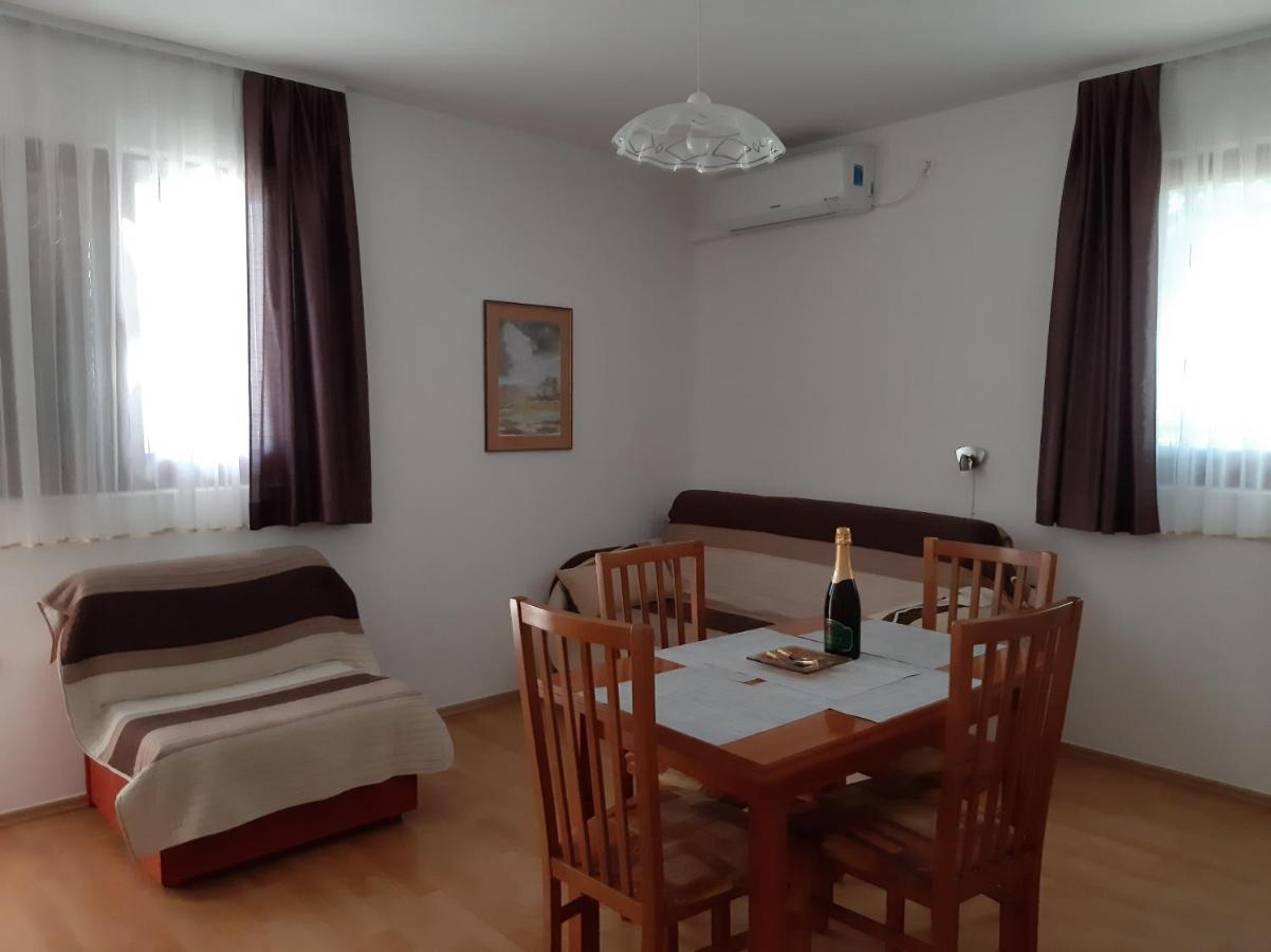 Apartments Agrijan Масленица Екстер'єр фото