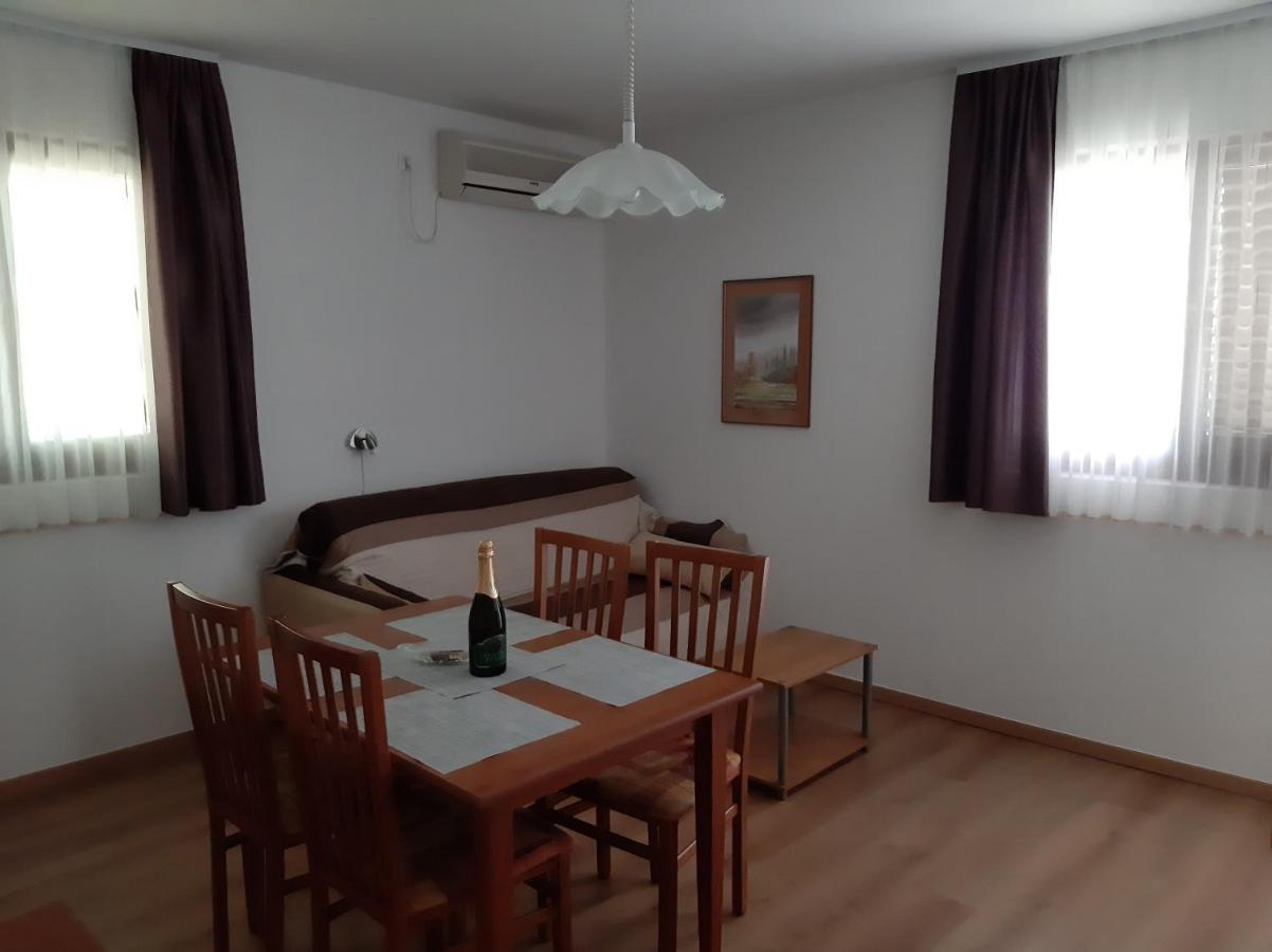 Apartments Agrijan Масленица Екстер'єр фото